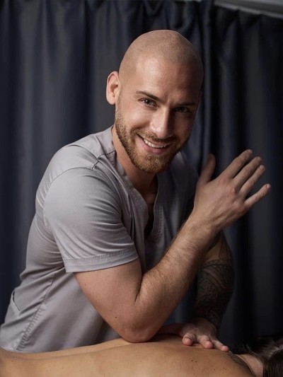Частный массажист Илья 