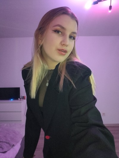 Частная массажистка Алиса, 22 года, Санкт-Петербург - фото 2